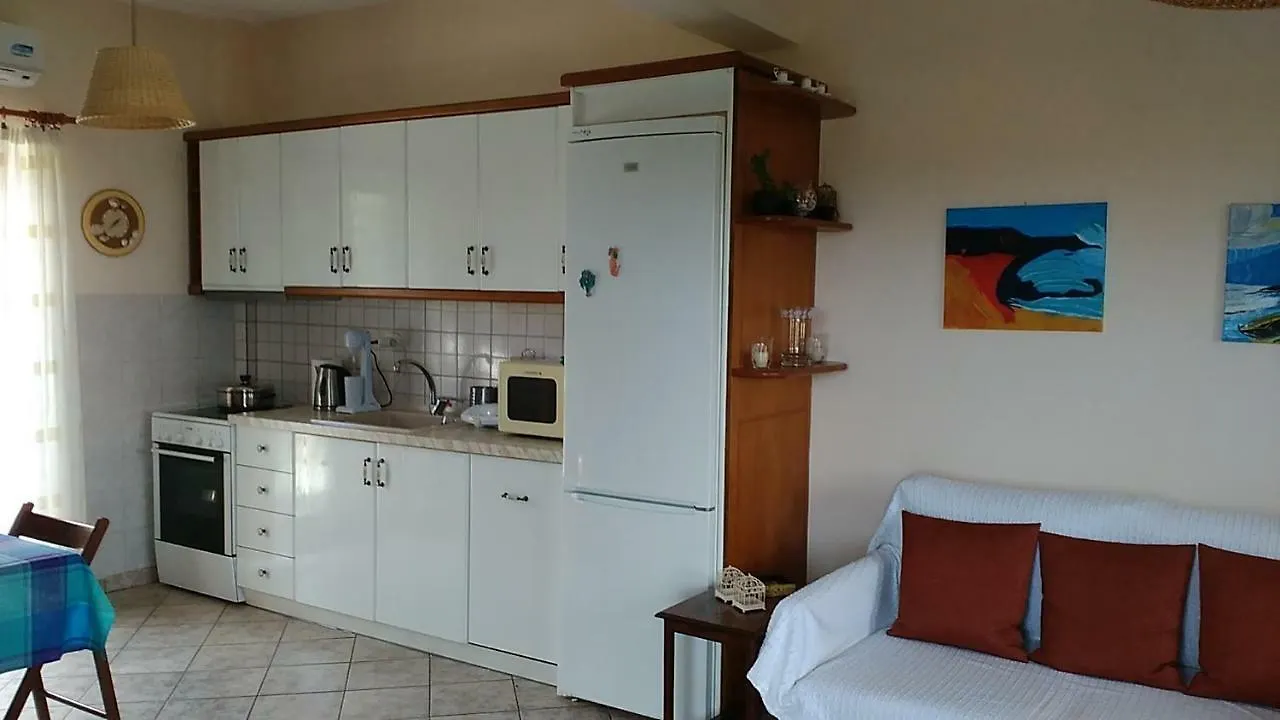 Cozy House In A Quiet Neighborhood Paliouri Region Villa 0*,